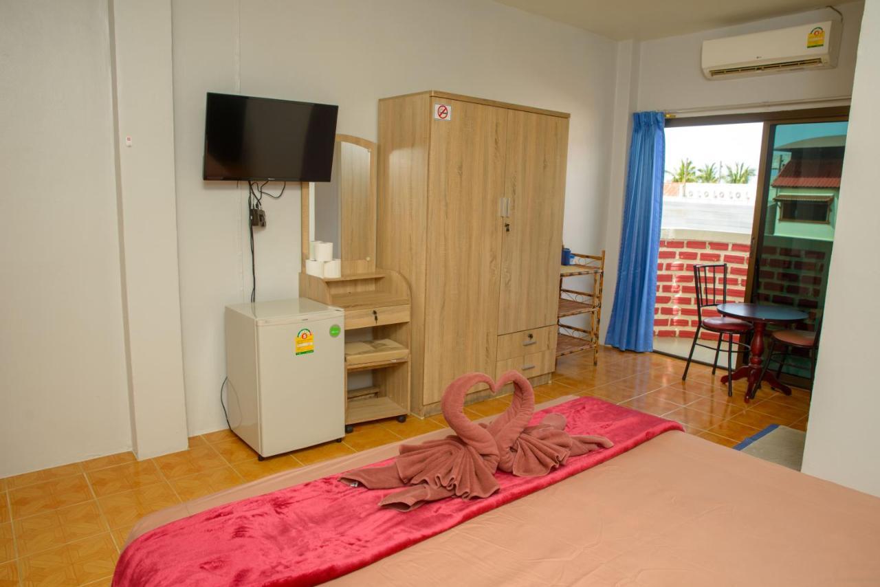 2 Vikings Guesthouse Karon エクステリア 写真
