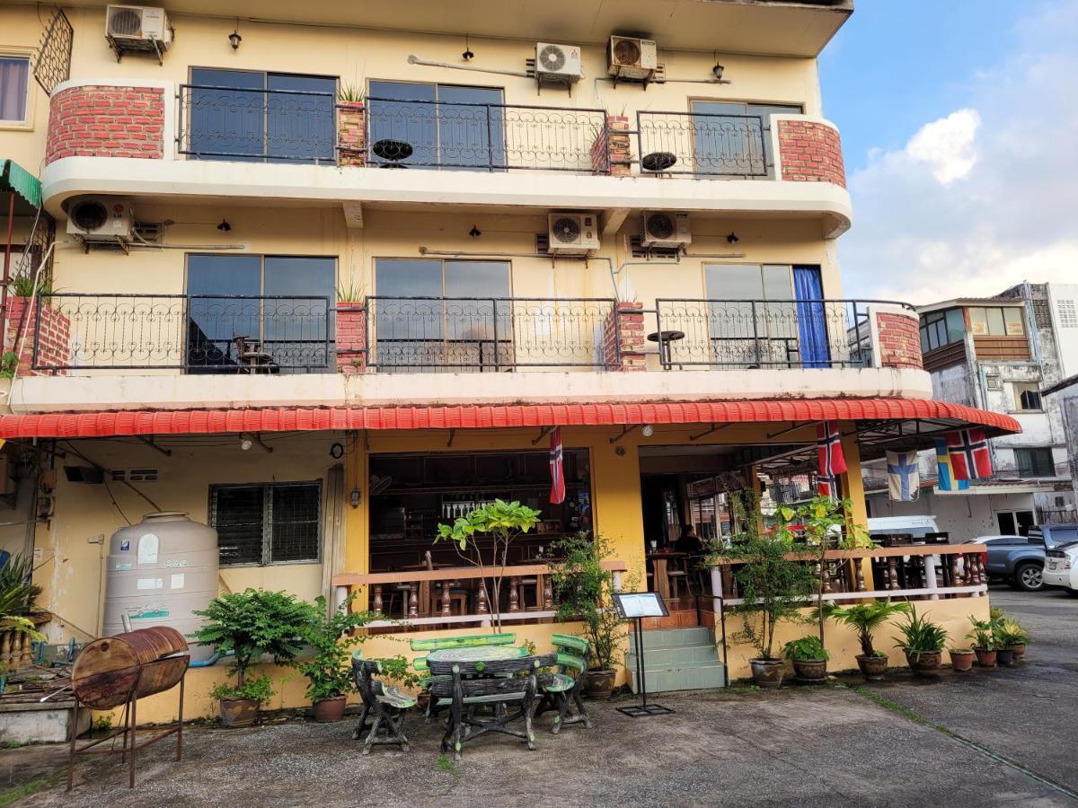 2 Vikings Guesthouse Karon エクステリア 写真