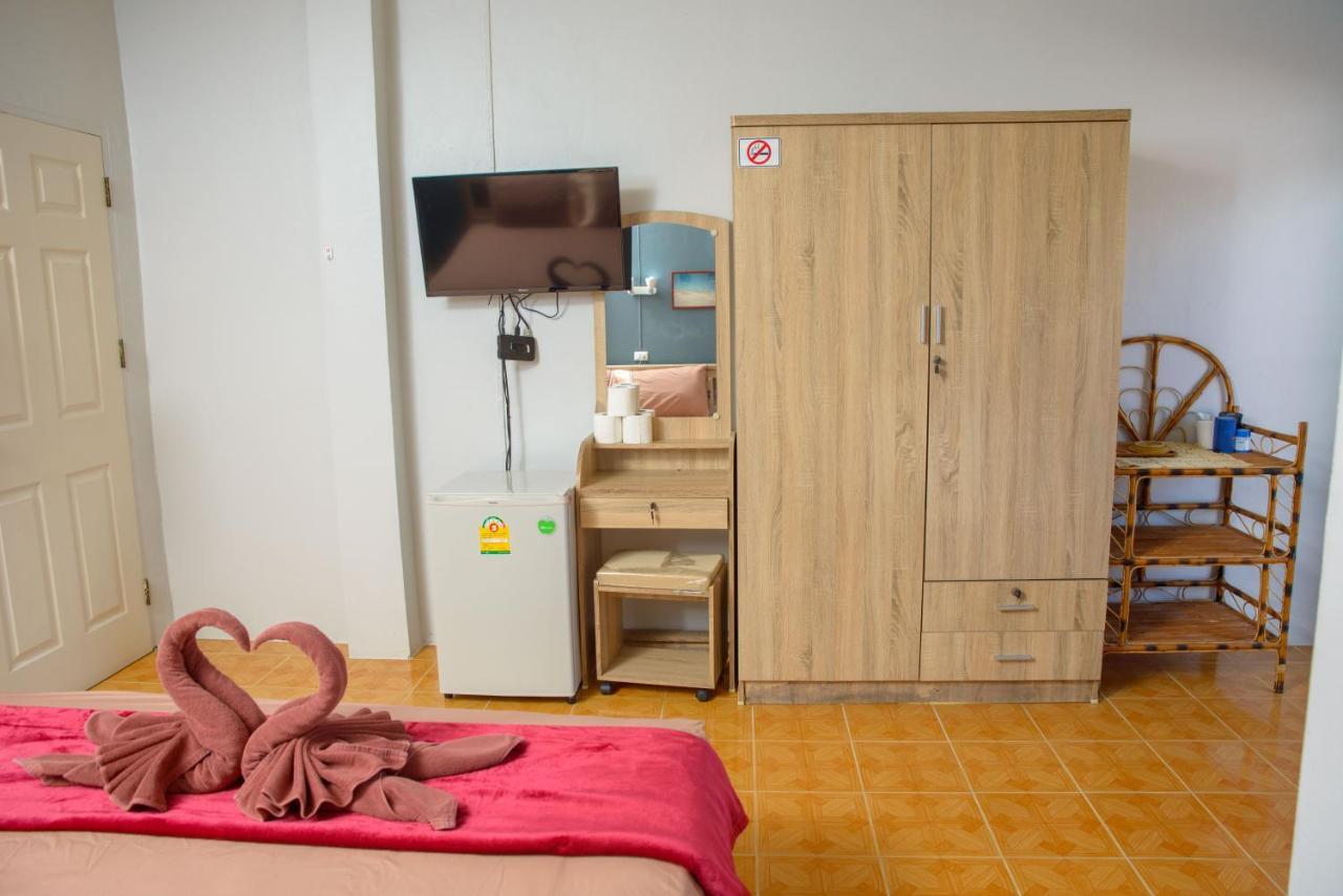 2 Vikings Guesthouse Karon エクステリア 写真