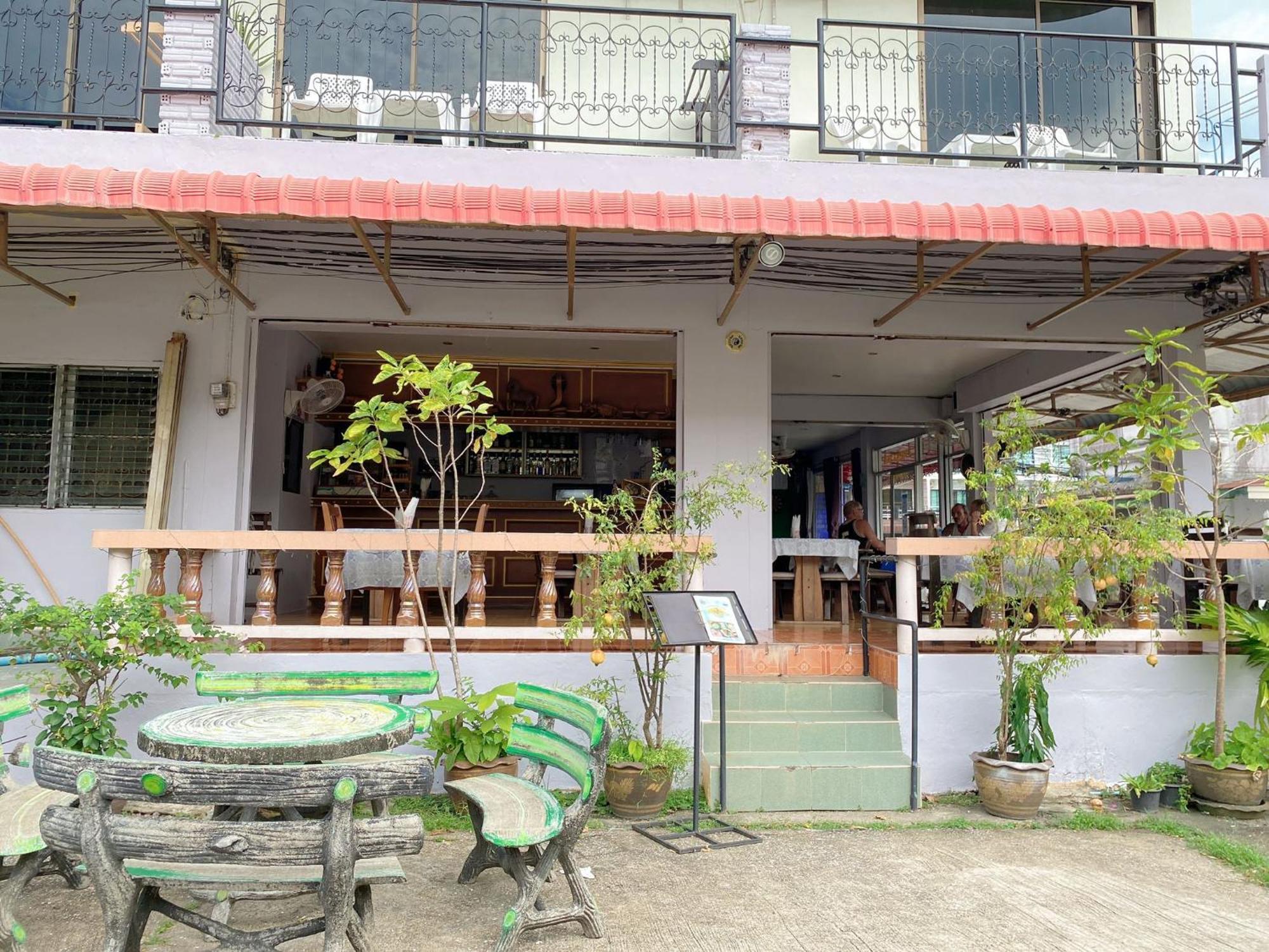 2 Vikings Guesthouse Karon エクステリア 写真